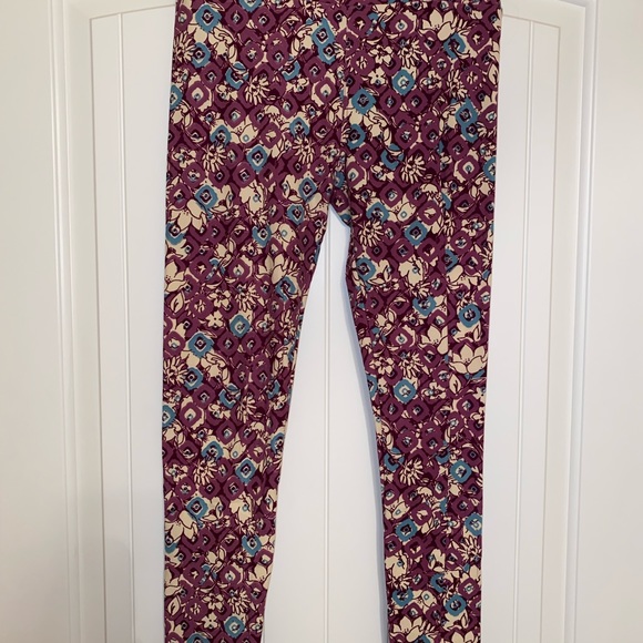 LuLaRoe leggings bundle - Picture 5 of 6